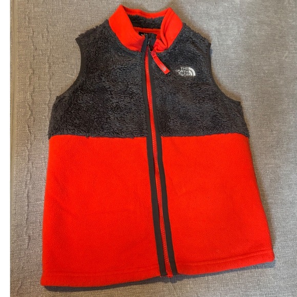 The North Face Toddler Fleece Vest Full Zip Red Gray Size 6/6X - Picture 1 of 5